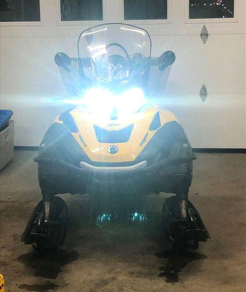 Le PLUS PUISSANT pour votre Motoneige! 20 000 lumens/paire, 6500K, 110W/paire, 12V