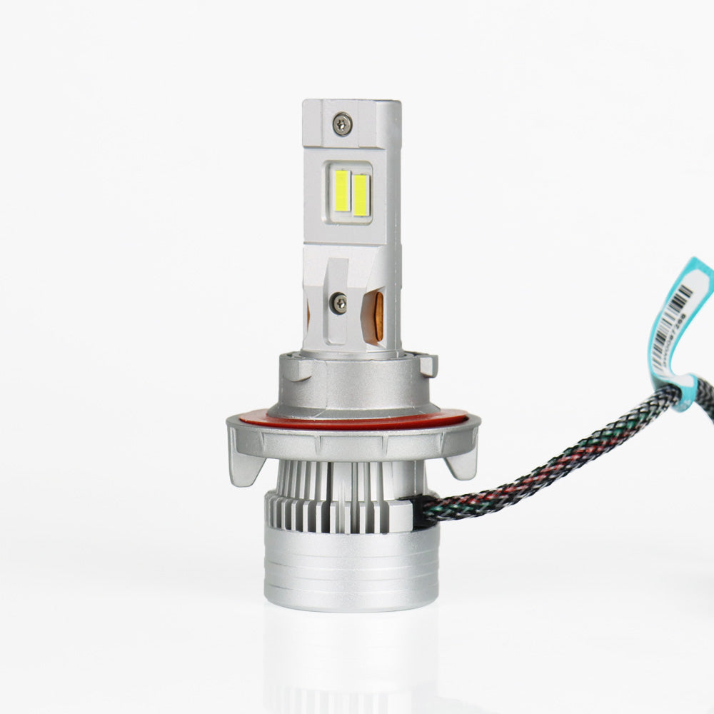 "SUPER DOMINATOR", 20000Lm, Notre Bombe de Puissance pour votre véhicule! 6500K blanc froid, 110w /paire.