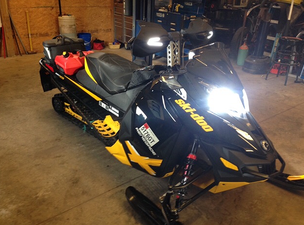 Kit LED pour motoneiges YAMAHA, 20 000 lumens/paire, 6500K, 110W/paire
